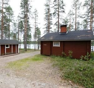 Peurajärvi/Jäkälä Eräkämppä